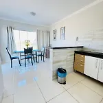 Apto Completo A 5 Minutos Praia Taperapuan, Com Ar Condicionado, Piscina E Churrasqueira
