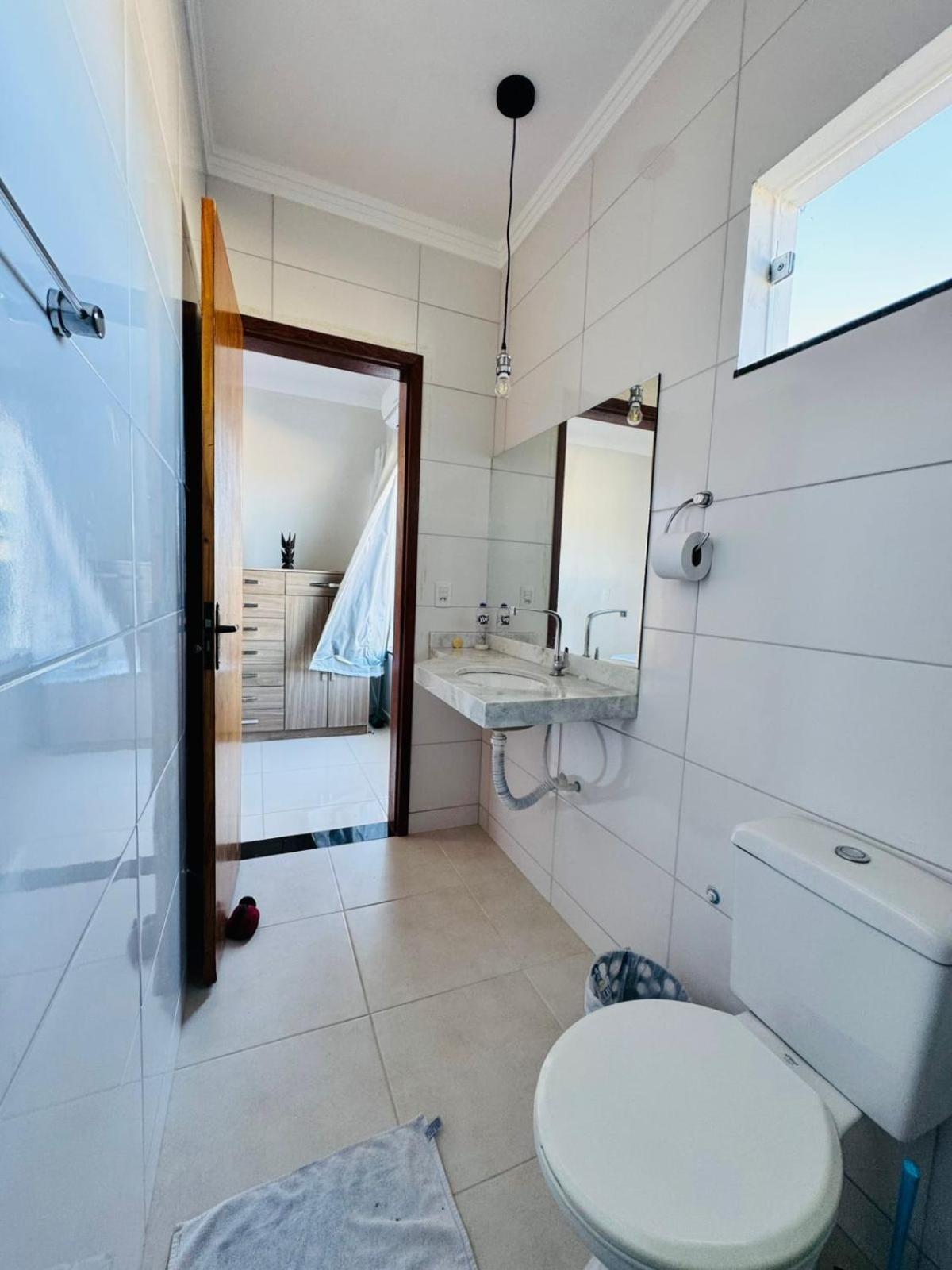 Apto Completo A 5 Minutos Taperapuan, Com Ar Condicionado, Piscina E Churrasqueira *